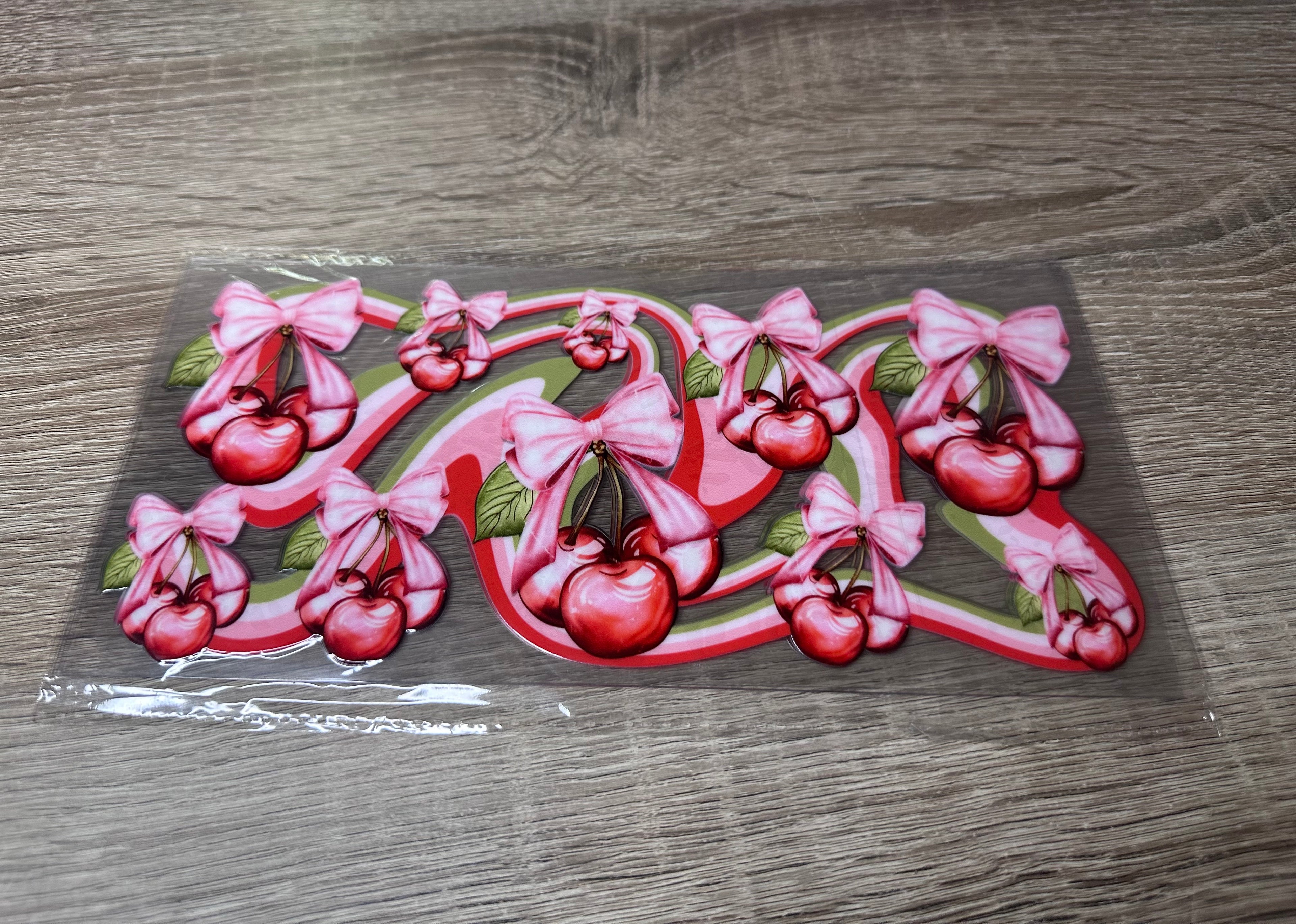 Strawberries and bows 16oz UV DTF wrap